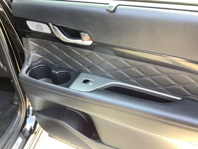 Used 2022 Abyss Black Hyundai Calligraphy image 21
