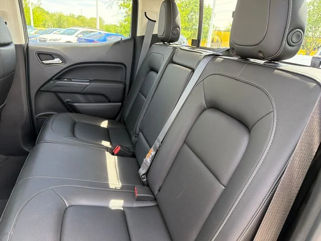 Used 2019 Gray GMC SLT image 21