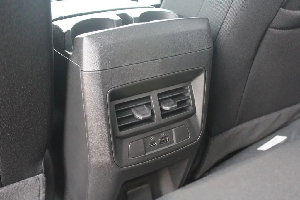 New 2026 Summit White GMC Elevation image 10