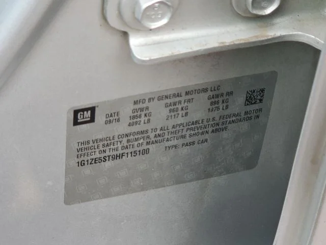 Used 2017 Silver Chevrolet LT image 36