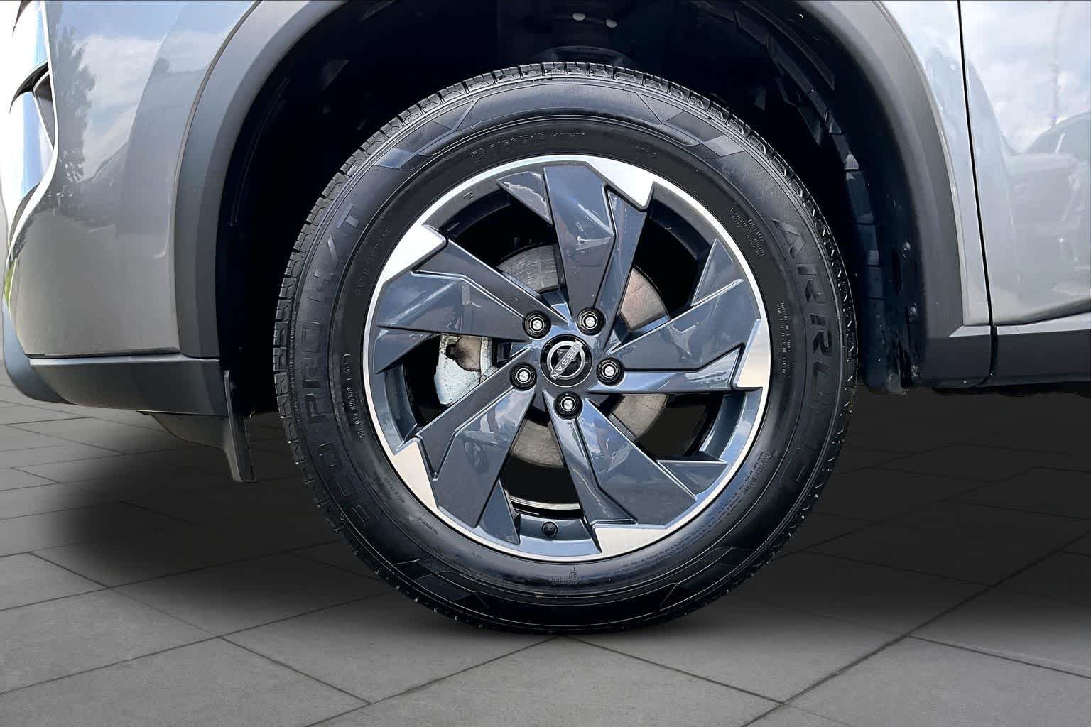 Used 2025 Gun Metallic Nissan SV image 11