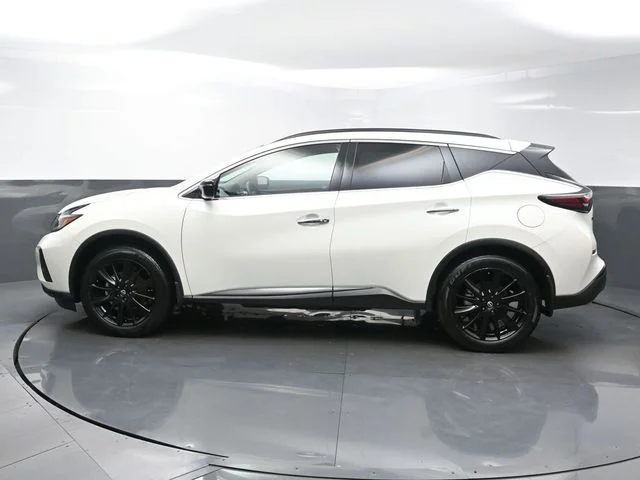Used 2023 White Nissan SV image 4