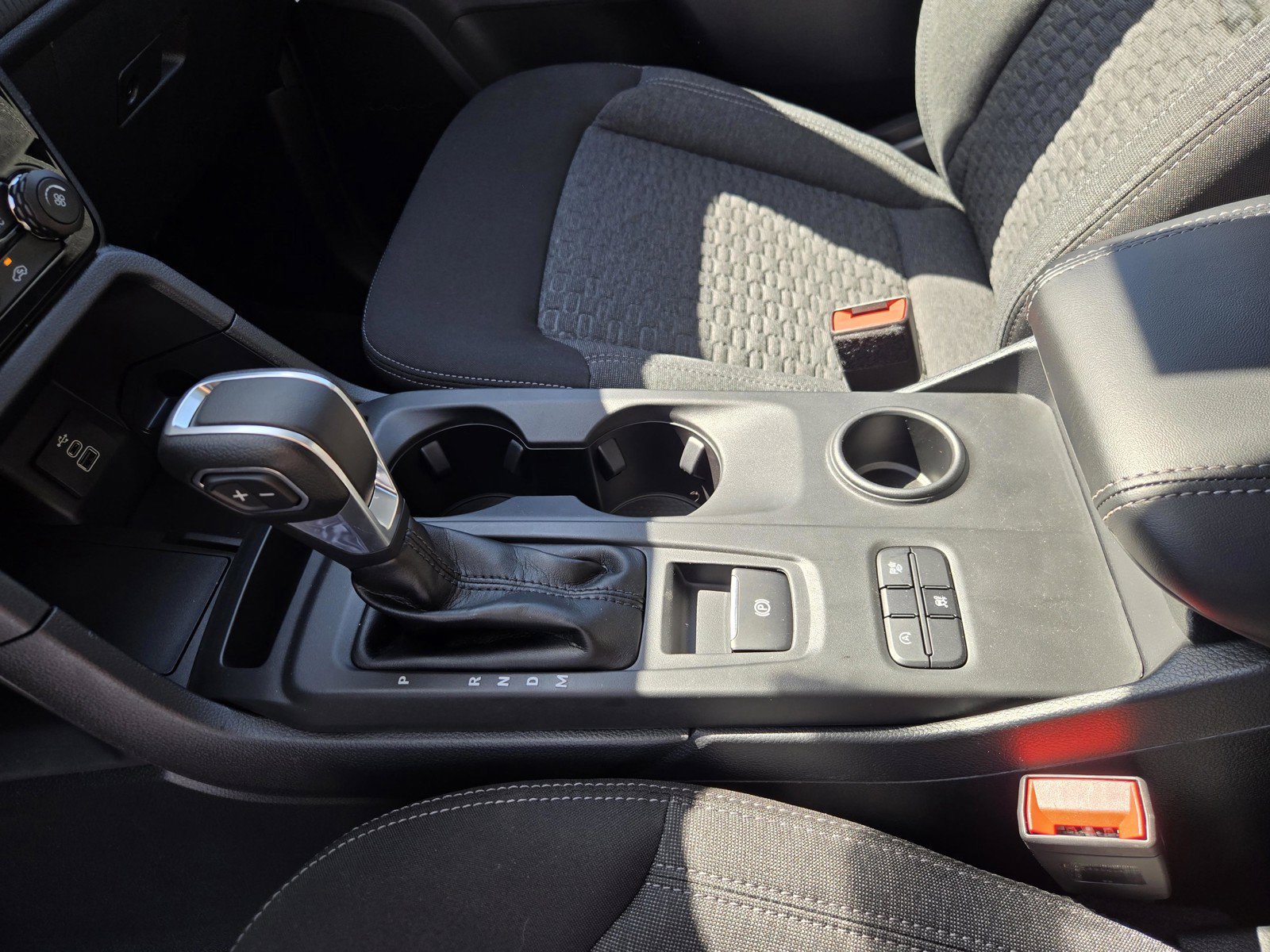 New 2026 Oxford White Ford XLT image 11
