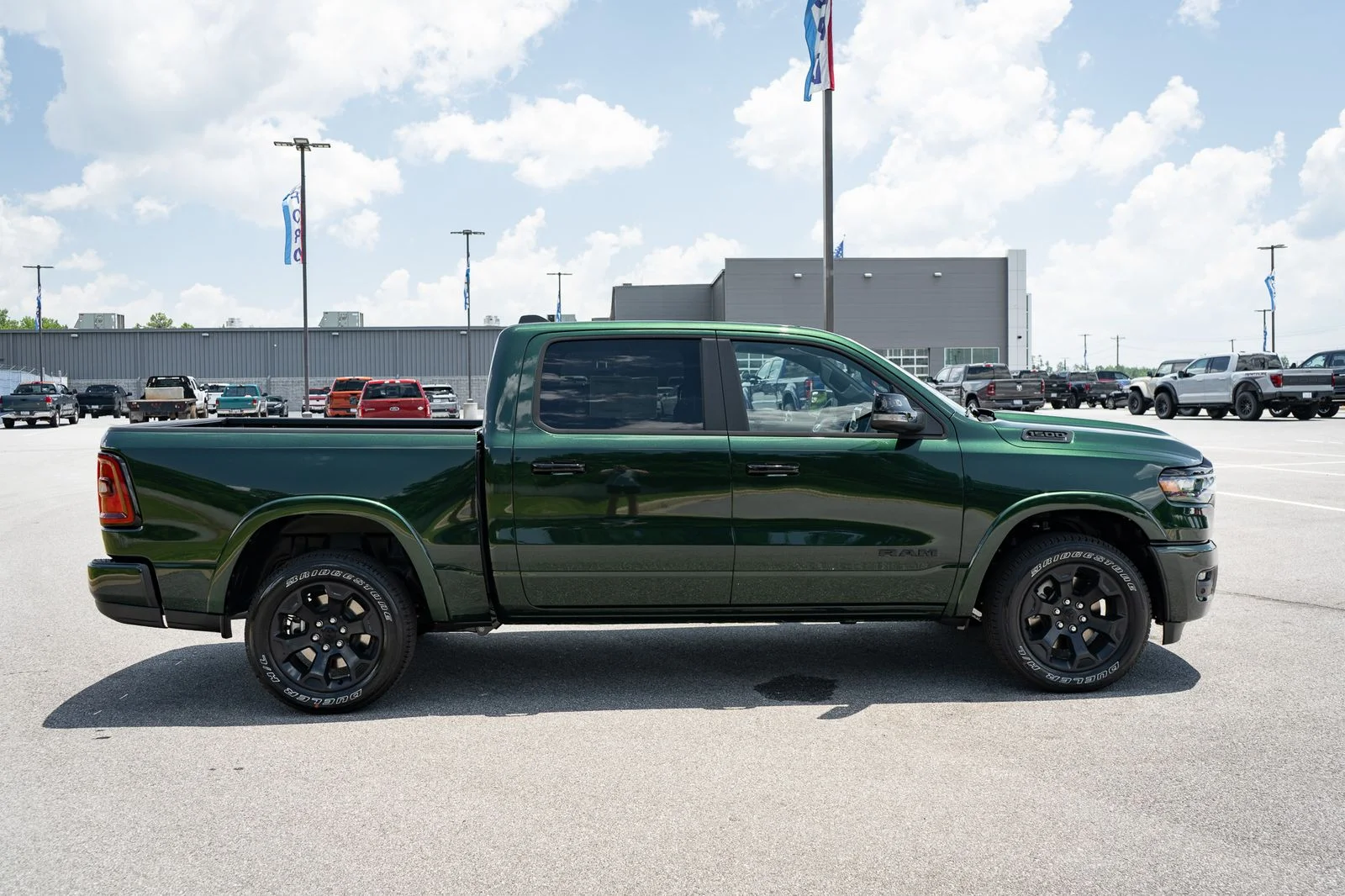 New 2026 Serrano-Green Metallic Exterior Paint RAM Big Horn/Lone Star image 11