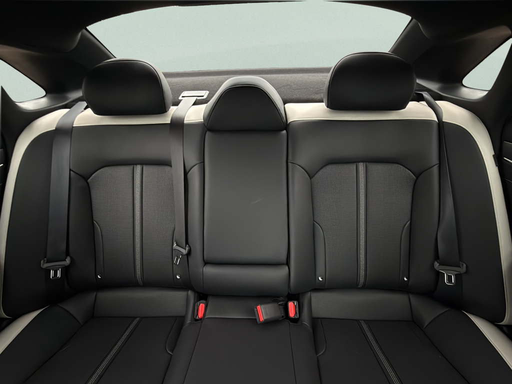Used 2026 Yacht Blue Kia GT-Line image 31