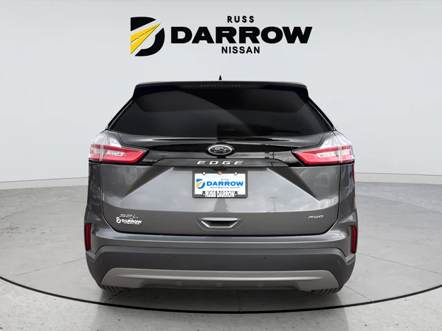 Used 2024 Gray Ford SEL image 4