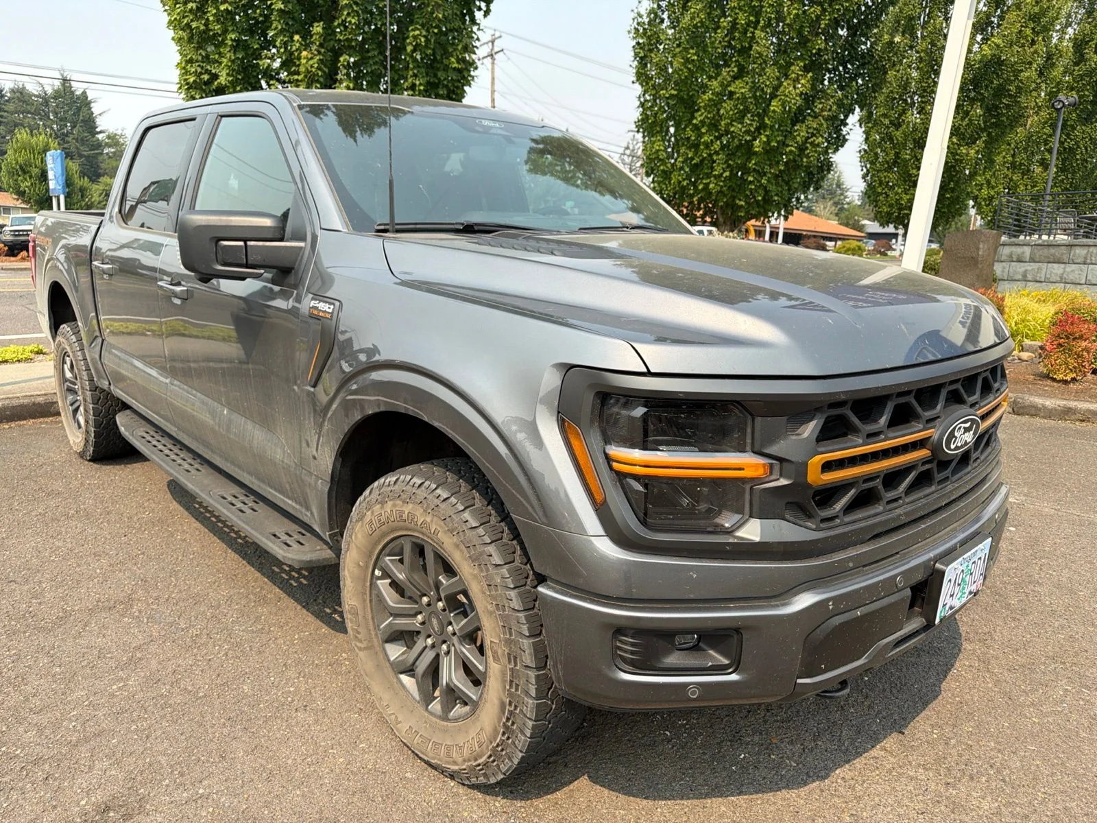 Used 2025 Carbonized Gray Metallic Ford Tremor image 3