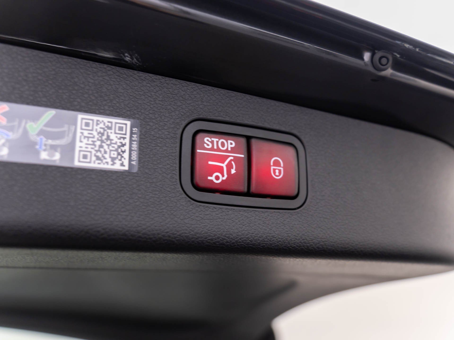 Used 2025  Mercedes-Benz E 450 image 33