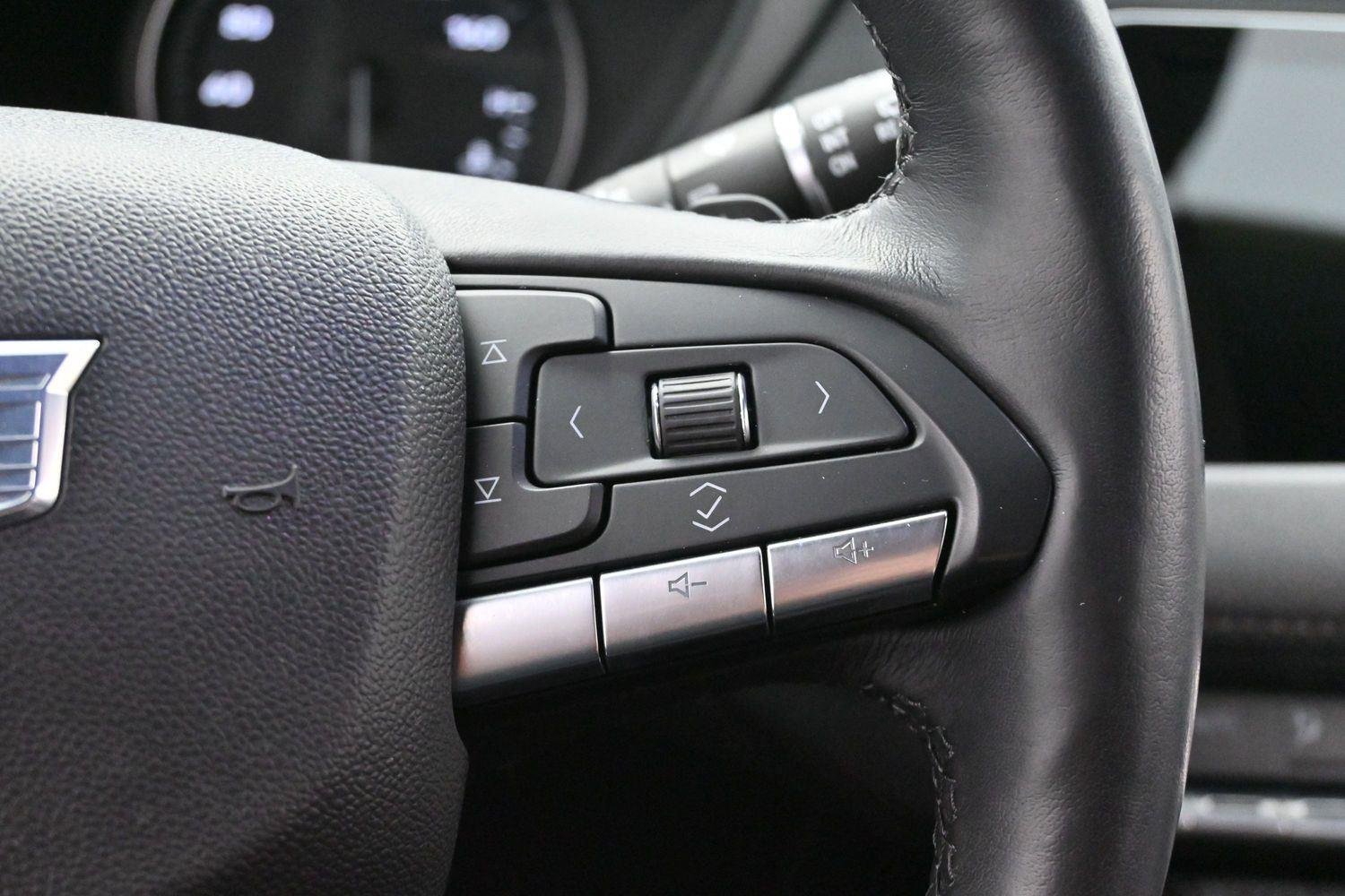Used 2021 CRYSTAL WHITE TRICOAT Cadillac AWD Premium Luxury image 20
