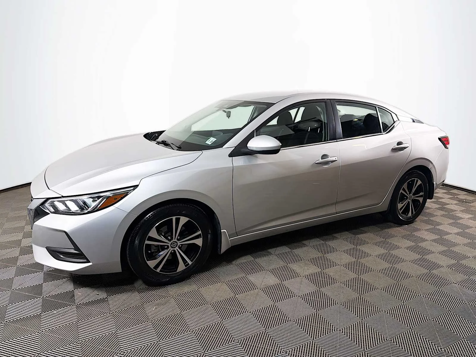 2023 Nissan Sentra SV CVT's photo