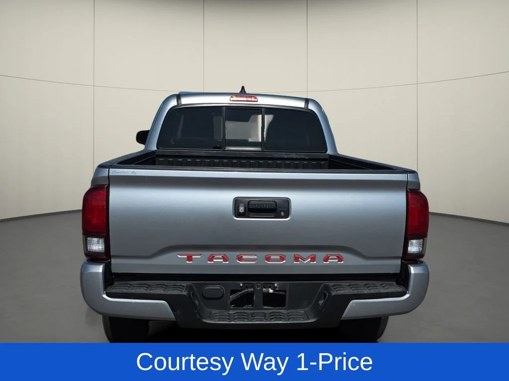 Used 2022 Silver Toyota SR image 8