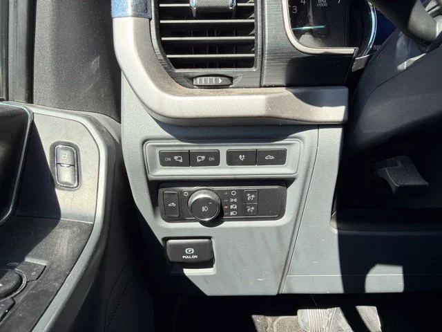 Used 2021 White Ford XLT image 16
