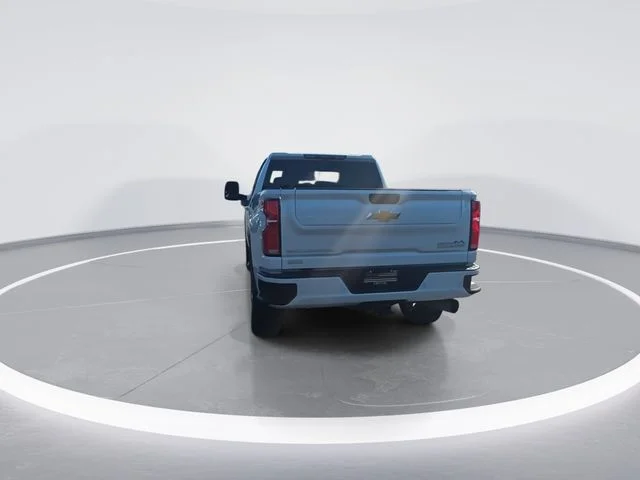Used 2025 Beige Chevrolet High Country image 7