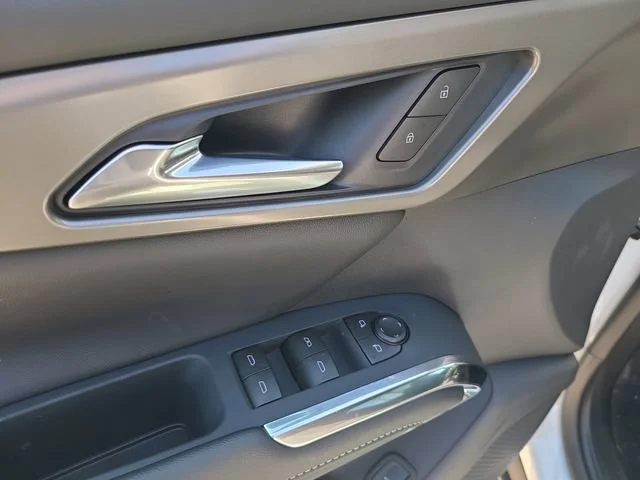 New 2026 Summit White Chevrolet LT image 18
