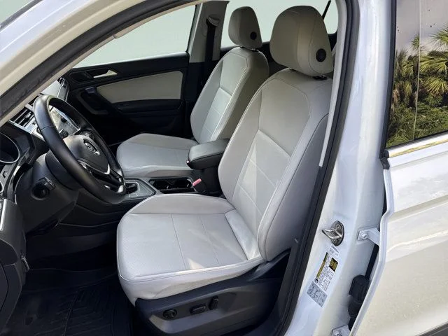 Used 2019 White Volkswagen 2.0T SE image 22