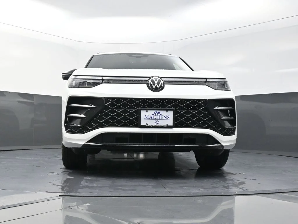 New 2026 White Volkswagen 2.0T SE R-Line Black image 23