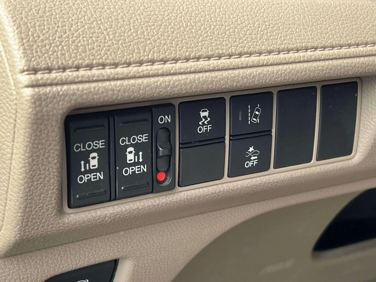 Used 2019 Gray Honda EX image 17