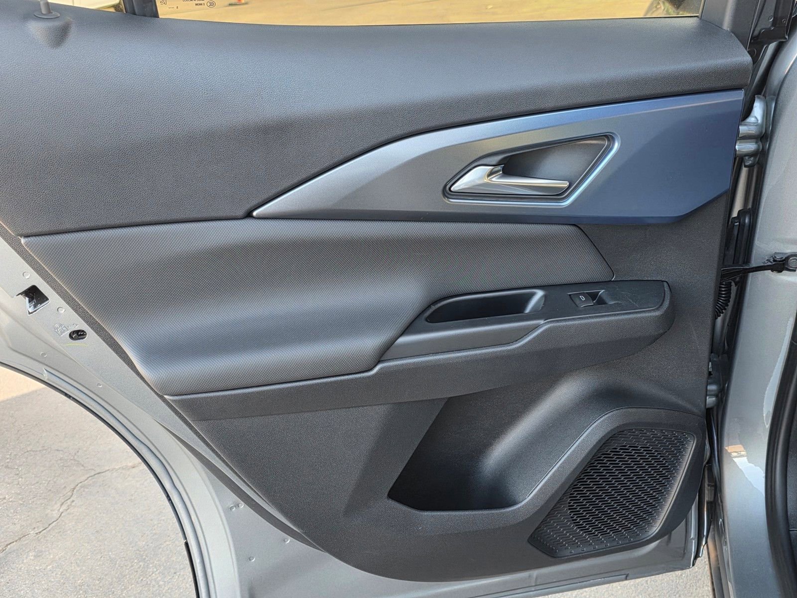 2026 Chevrolet Equinox EV 2LT - Photo 13