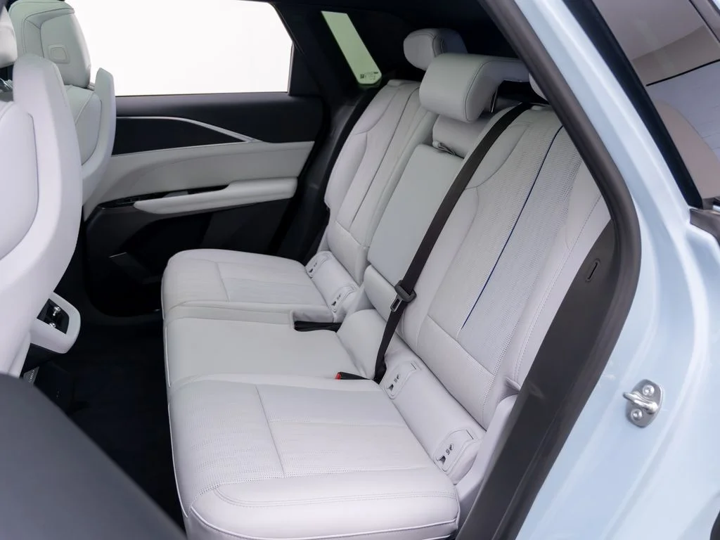Used 2024 Blue Cadillac Sport image 18