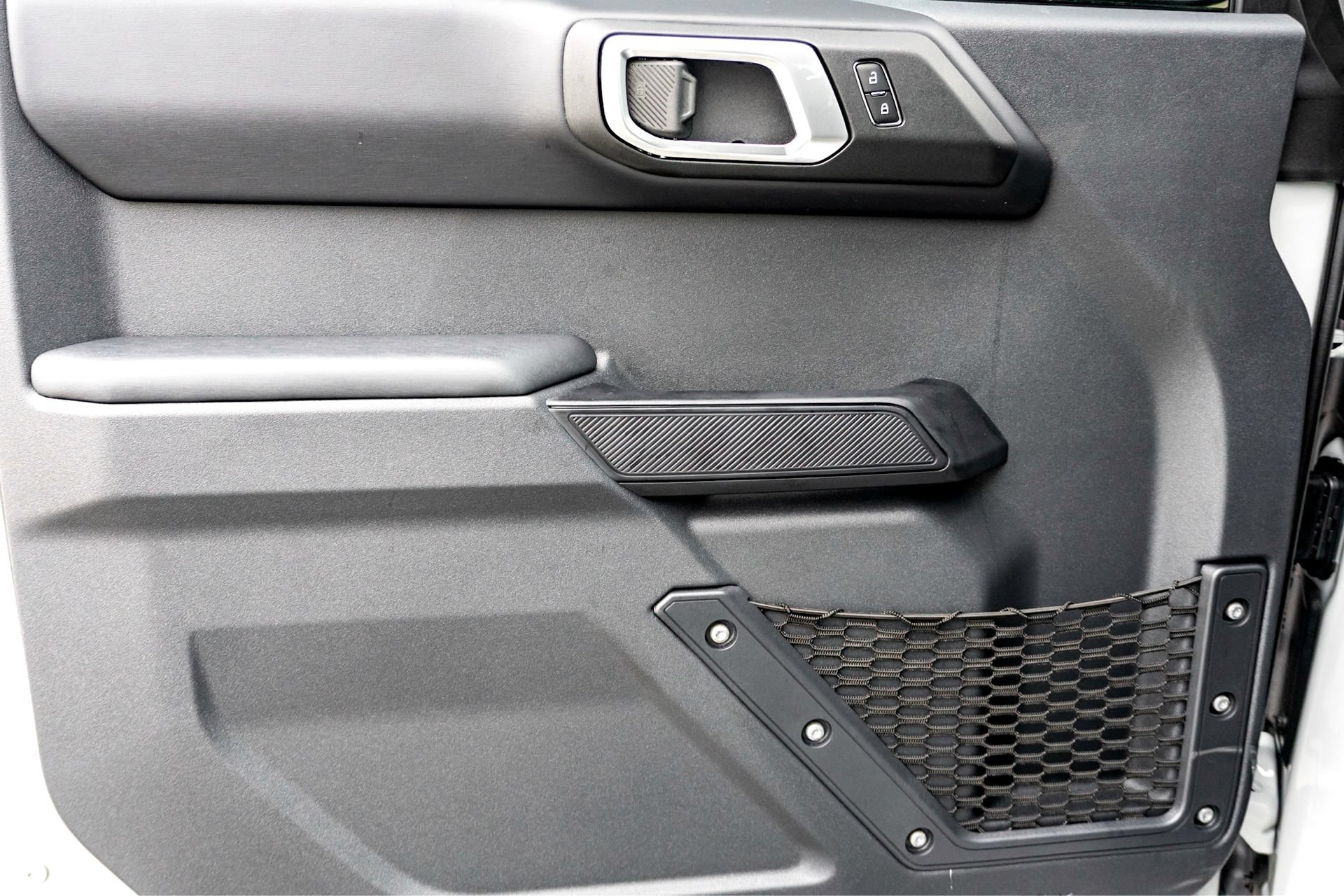 New 2026 Avalanche Gray Ford Outer Banks image 7