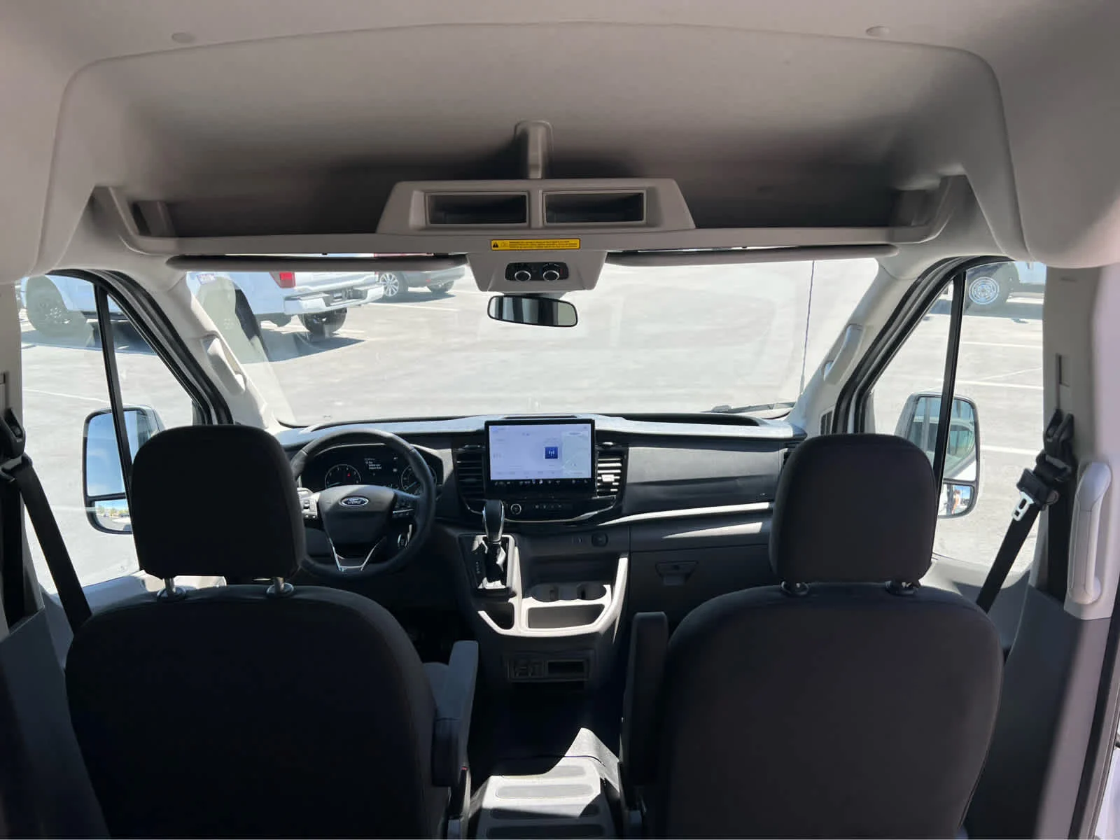 2025 Ford Transit Passenger Van XLT - Photo 25