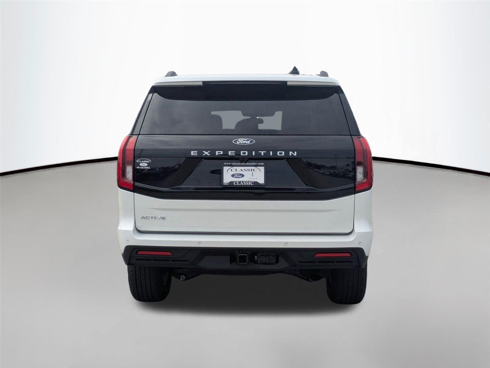 New 2026 Star White Metallic Tri-Coat Ford Active image 6