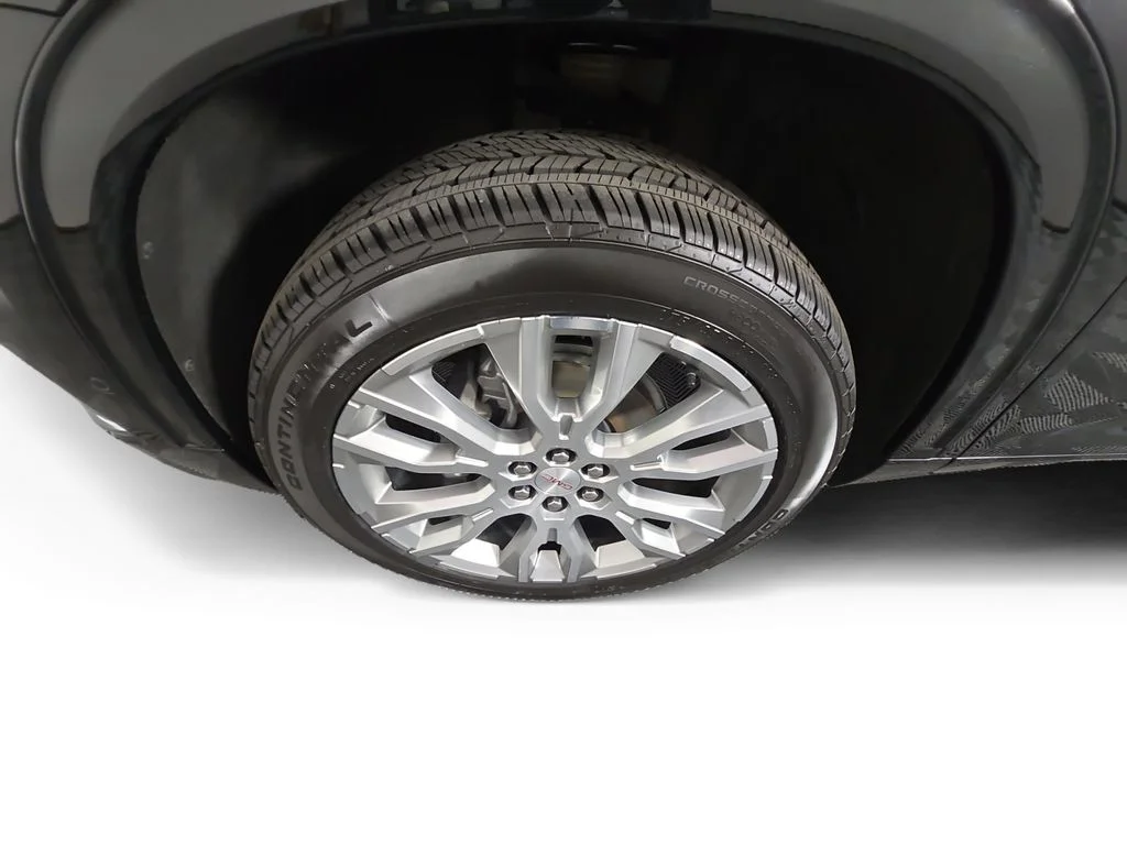 Used 2024 Black GMC Denali image 9