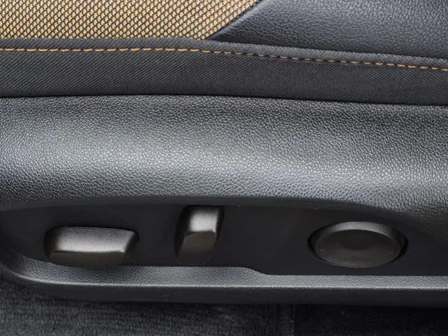 2025 Chevrolet Equinox ACTIV - Photo 14