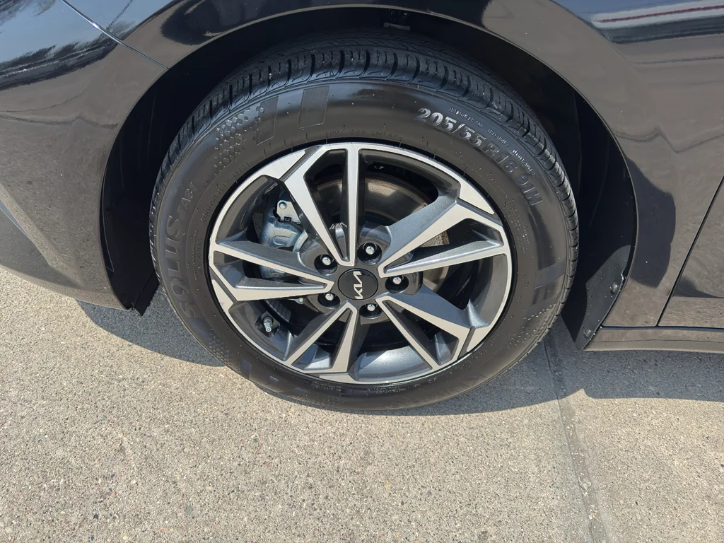 Certified Used 2024 Aurora Black Kia LXS image 12