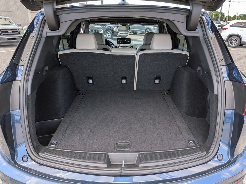 Used 2025  Acura Base image 28