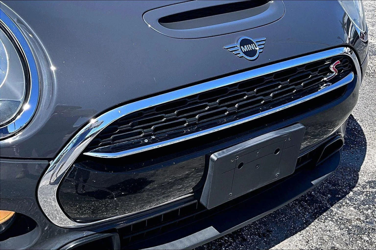Used 2019 Thunder Gray Metallic MINI Cooper S image 35
