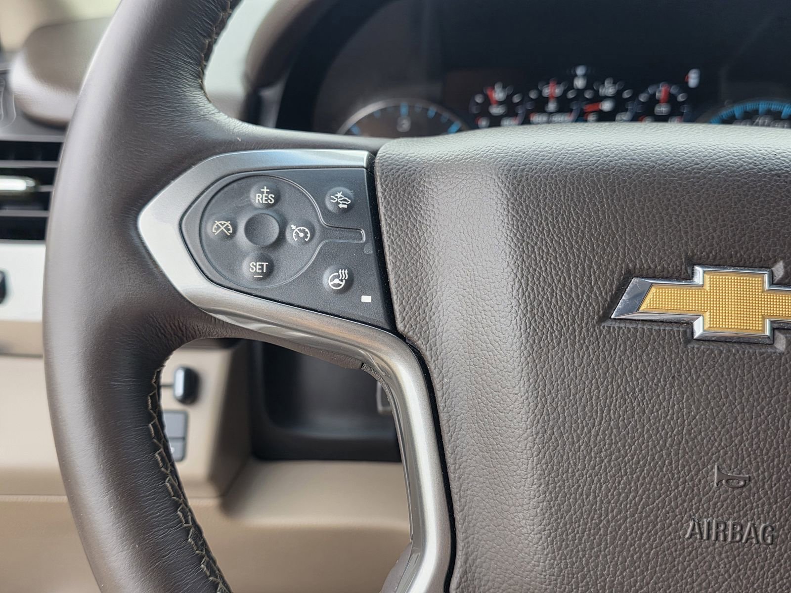 Used 2017 SUMMIT WHITE Chevrolet Premier image 15