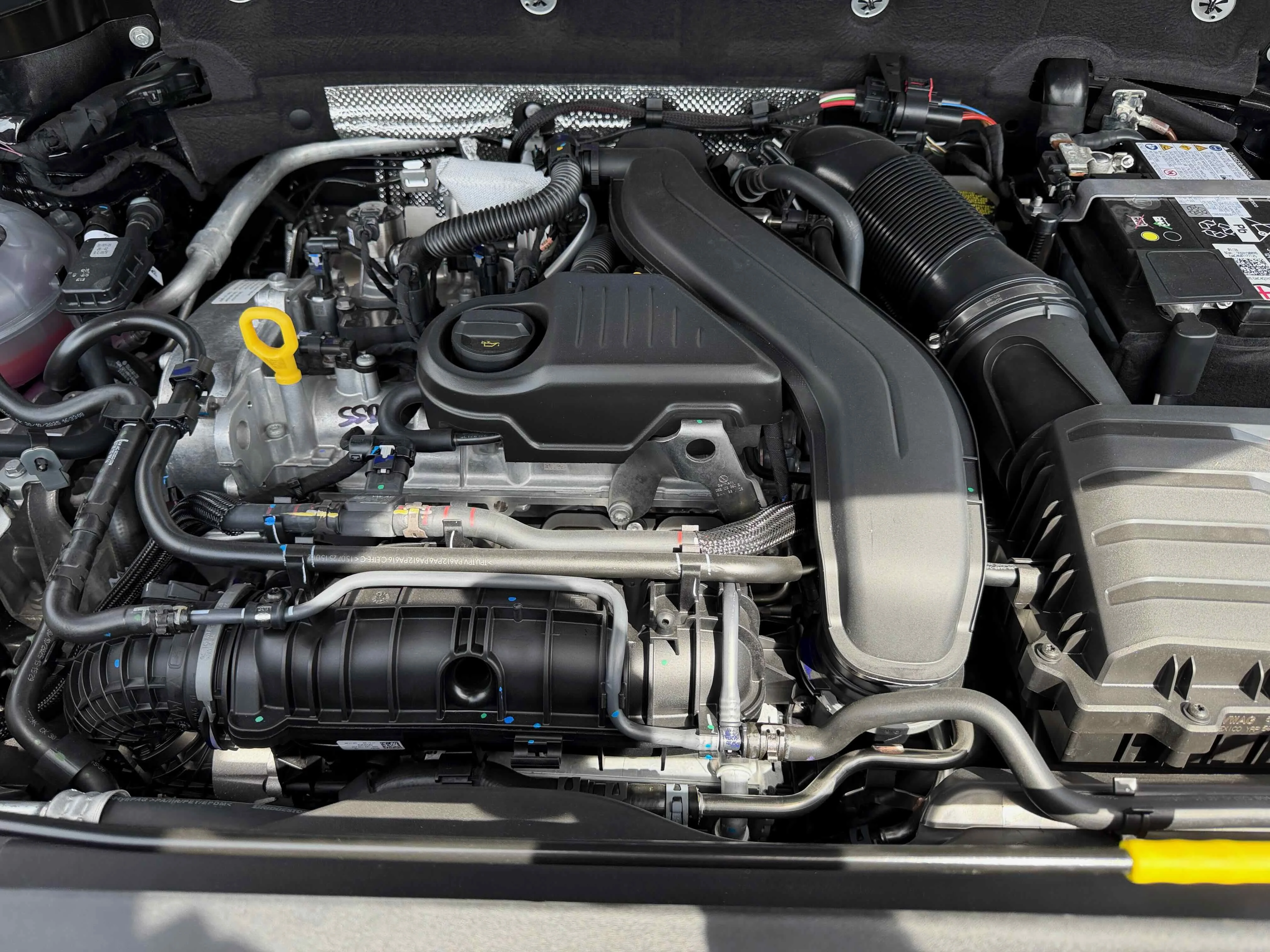 New 2026 Deep Black Volkswagen SE image 31