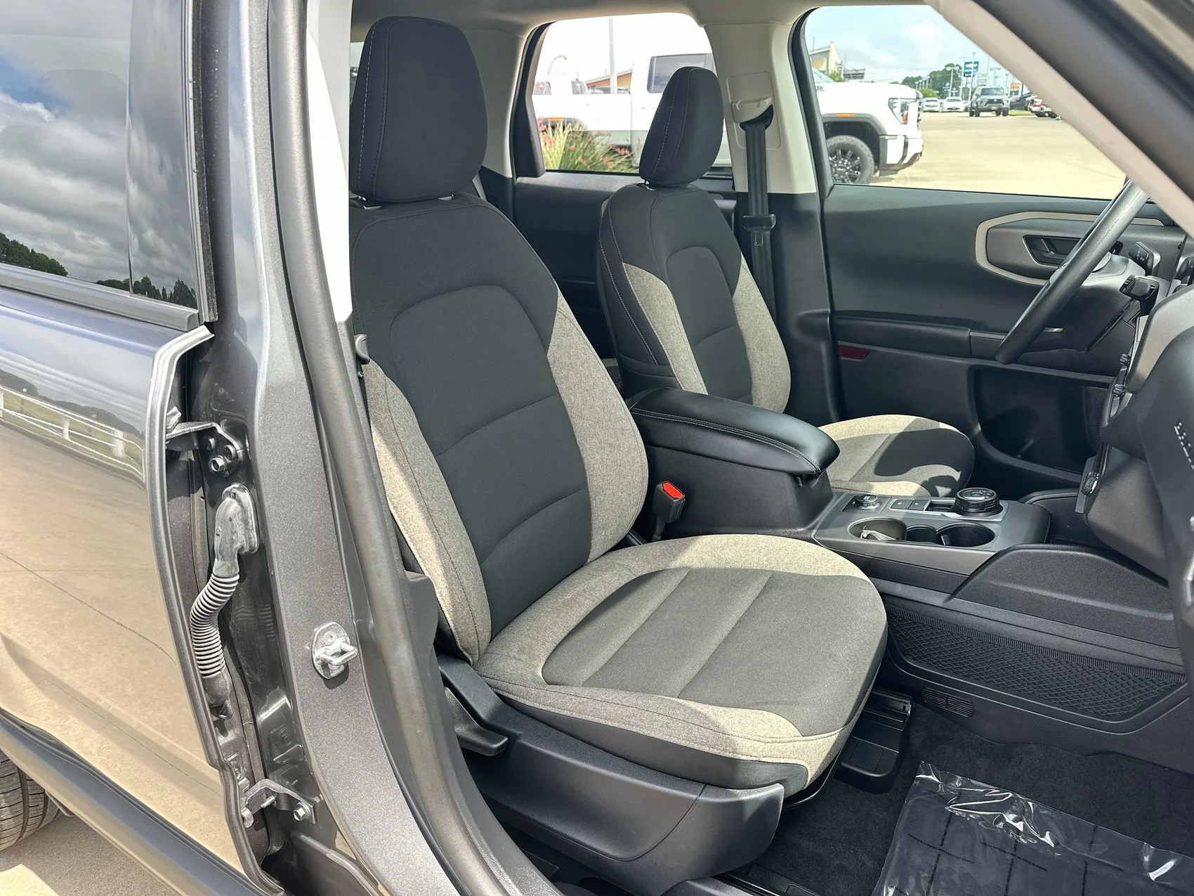 Used 2025 Gray Metallic Ford Big Bend image 23