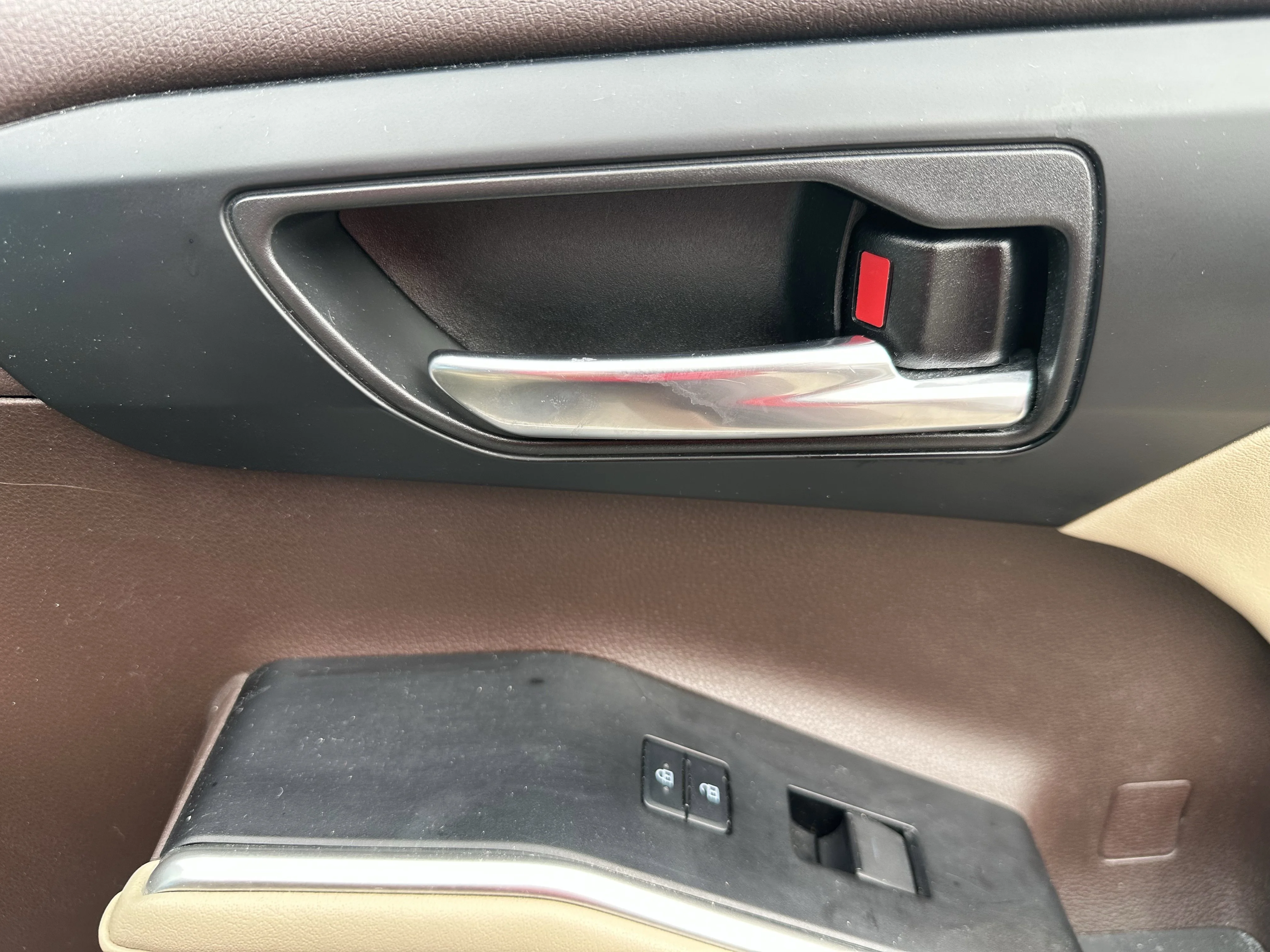 Used 2022 Blue Toyota XLE image 17