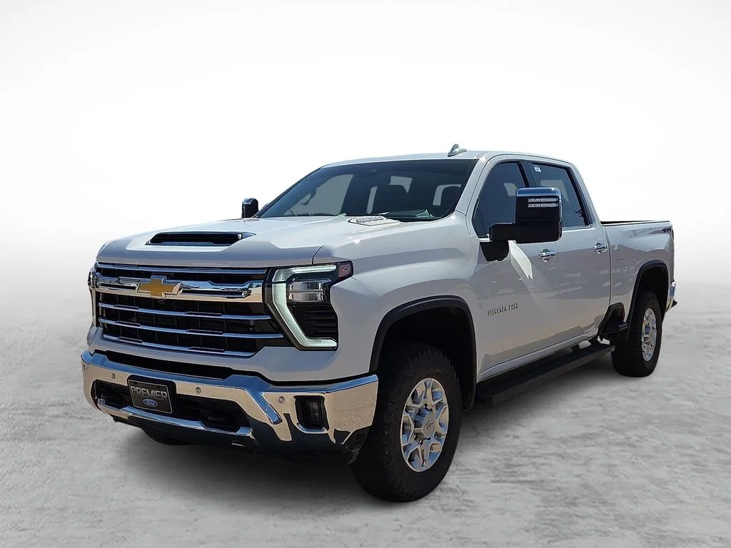 Used 2025 White Chevrolet LTZ image 5