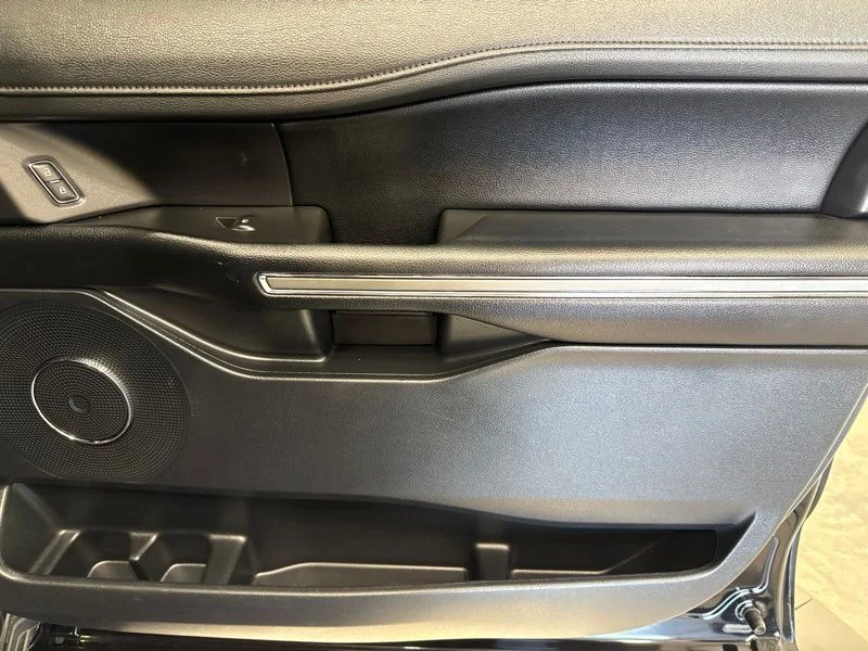 Used 2021 Black Ford XLT image 19