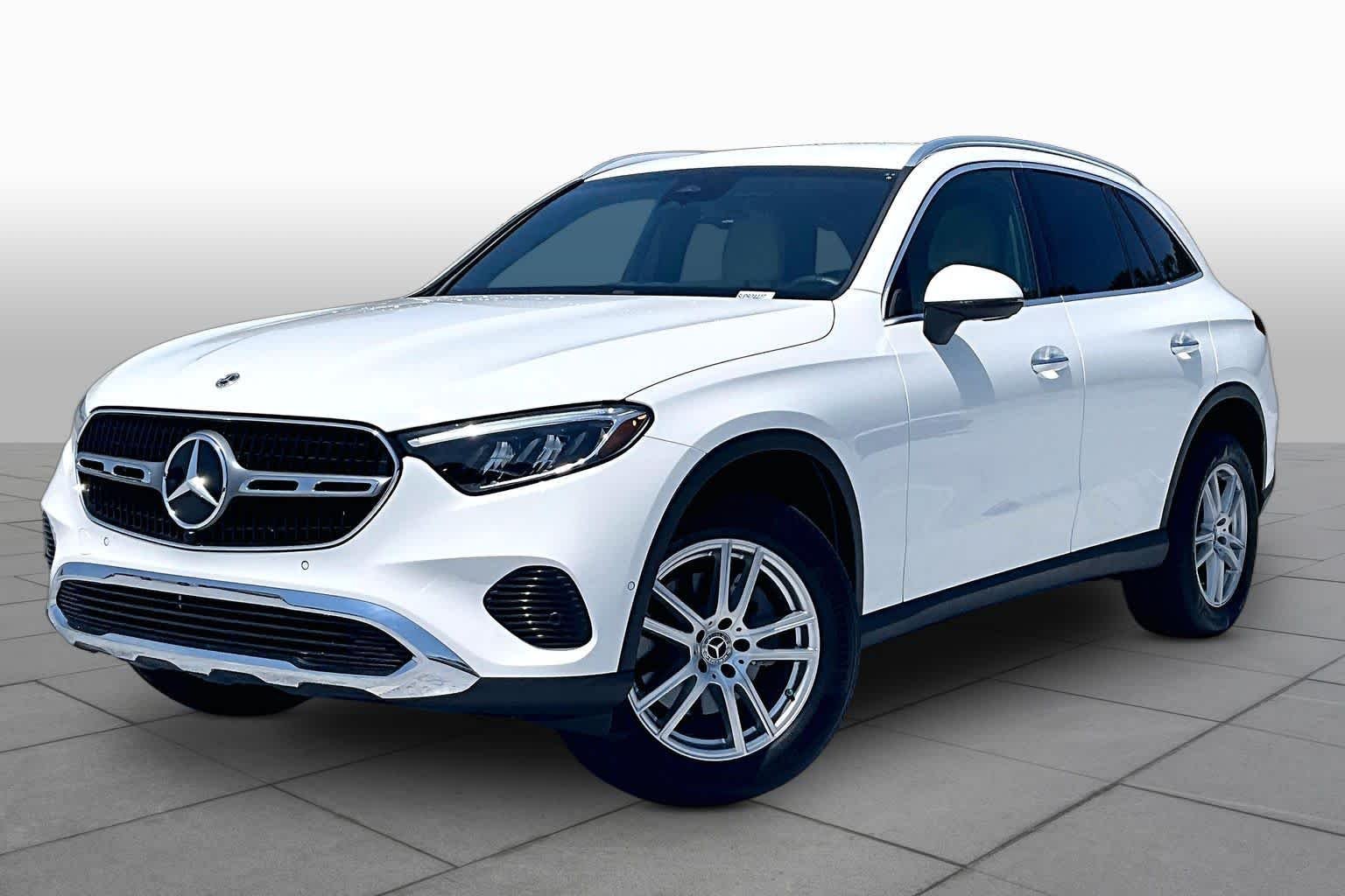 Used 2025 Polar White Mercedes-Benz GLC 300 image 2