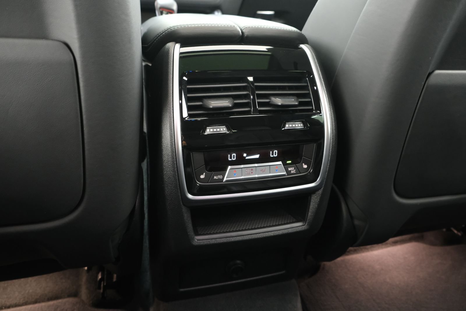Used 2021 Black Sapphire Metallic BMW Base image 39
