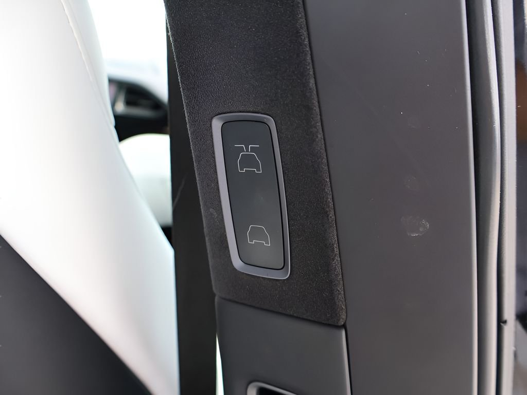 Used 2020 Solid Black Tesla Long Range image 16