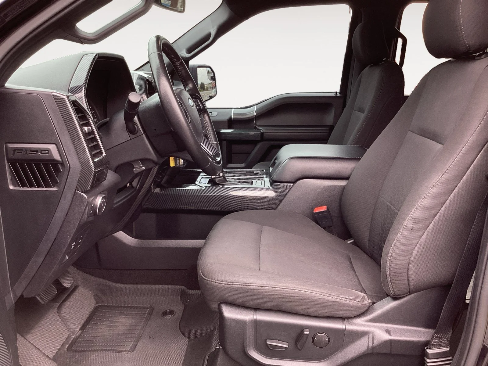 Certified Used 2019 Black Metallic Ford XLT image 22