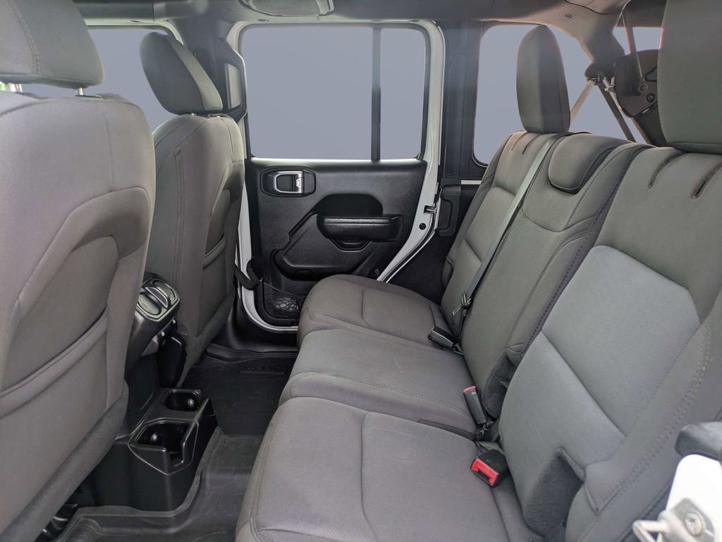 Used 2022 White Jeep Unlimited Willys image 12