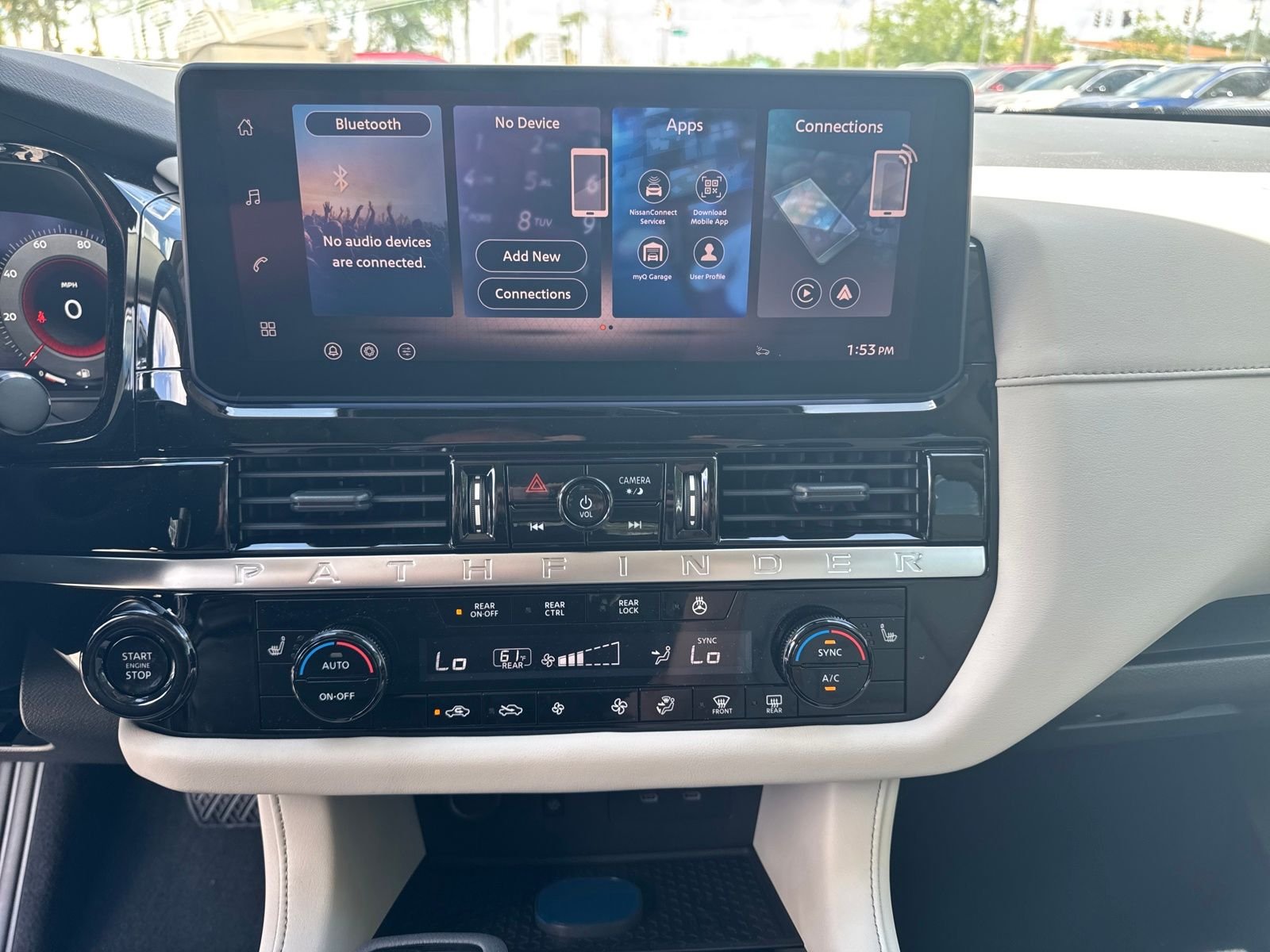 New 2026 Nissan Pathfinder SL 4D Sport Utility