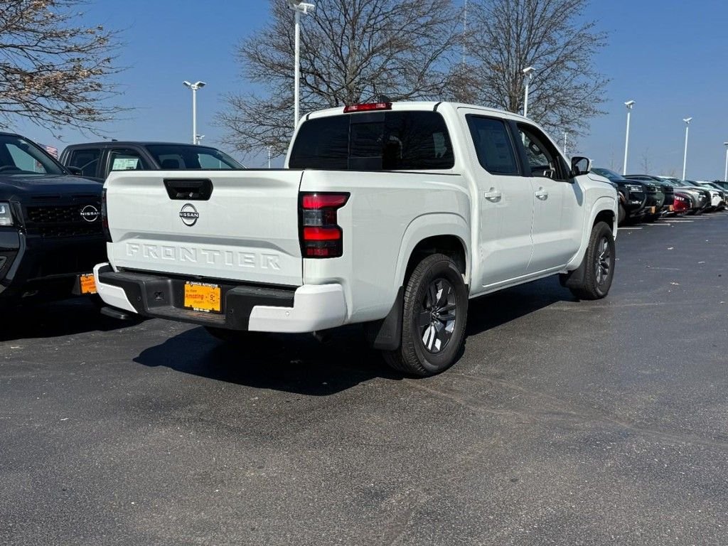 Used 2025 White Nissan SV image 3