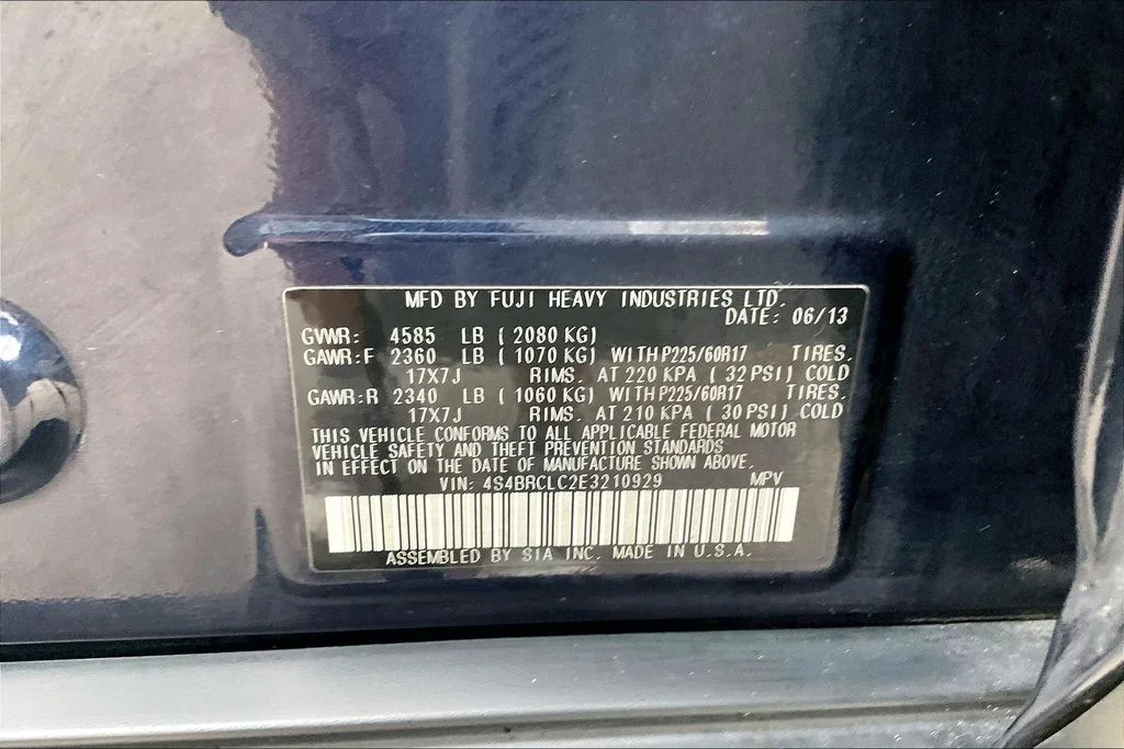 Used 2014 Blue Subaru 2.5i image 32