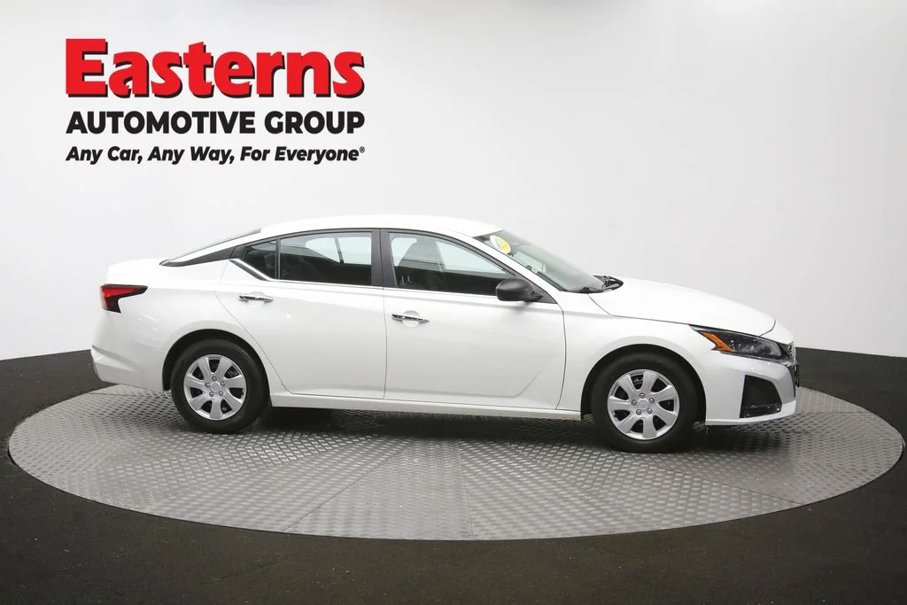Used 2024 White Nissan 2.5 S image 44