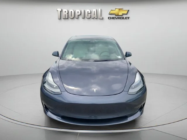 Used 2022 Gray Tesla Long Range image 8