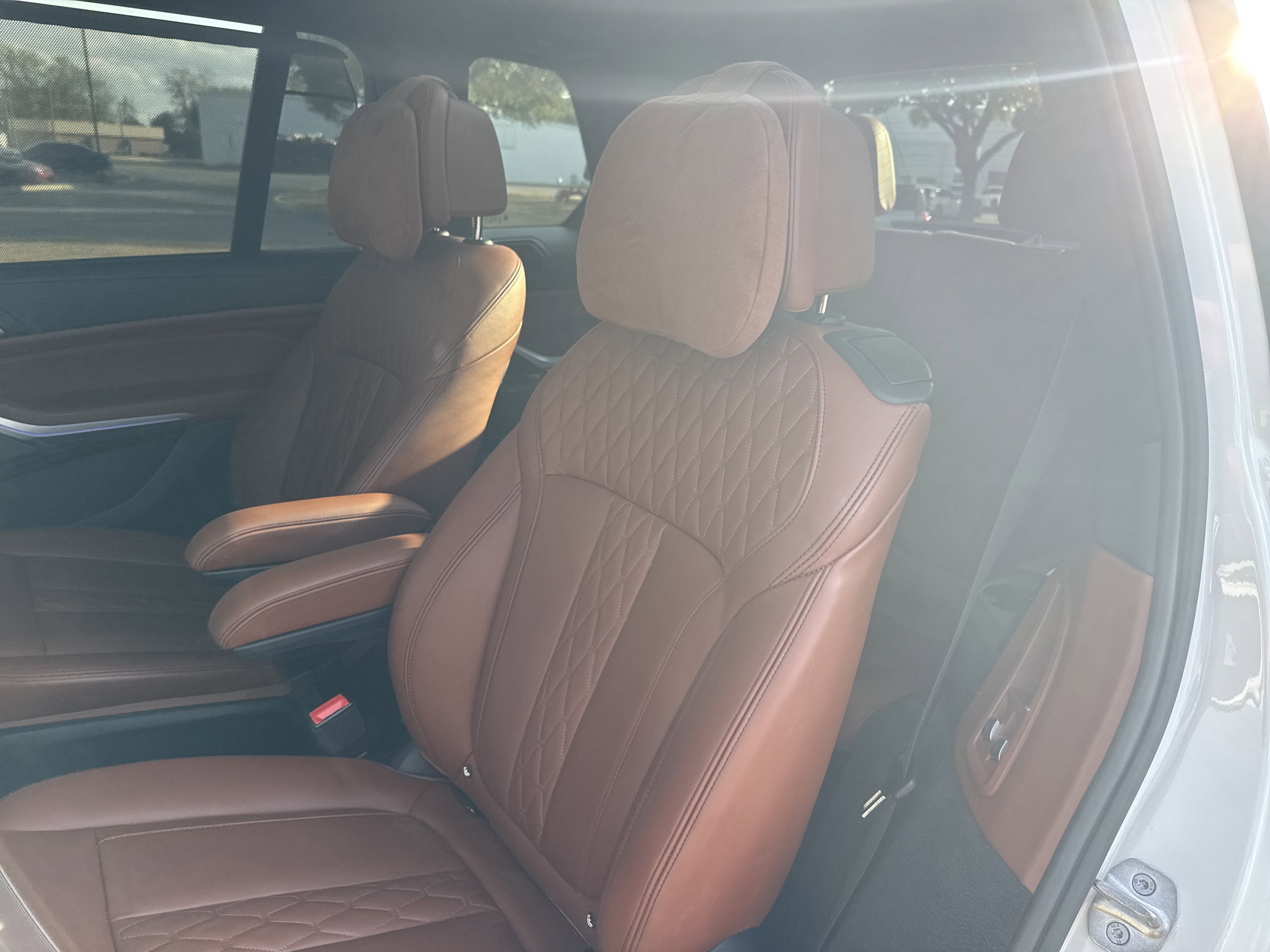 2022 BMW X7 ALPINA XB7 - Photo 25