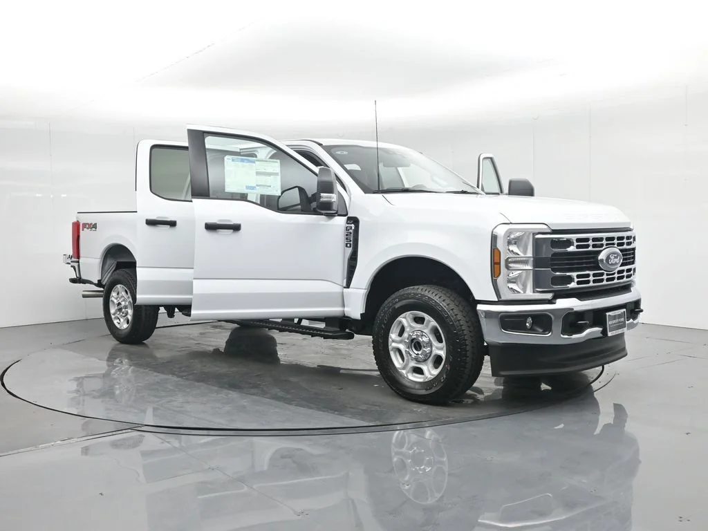 New 2026 White Ford XL image 38