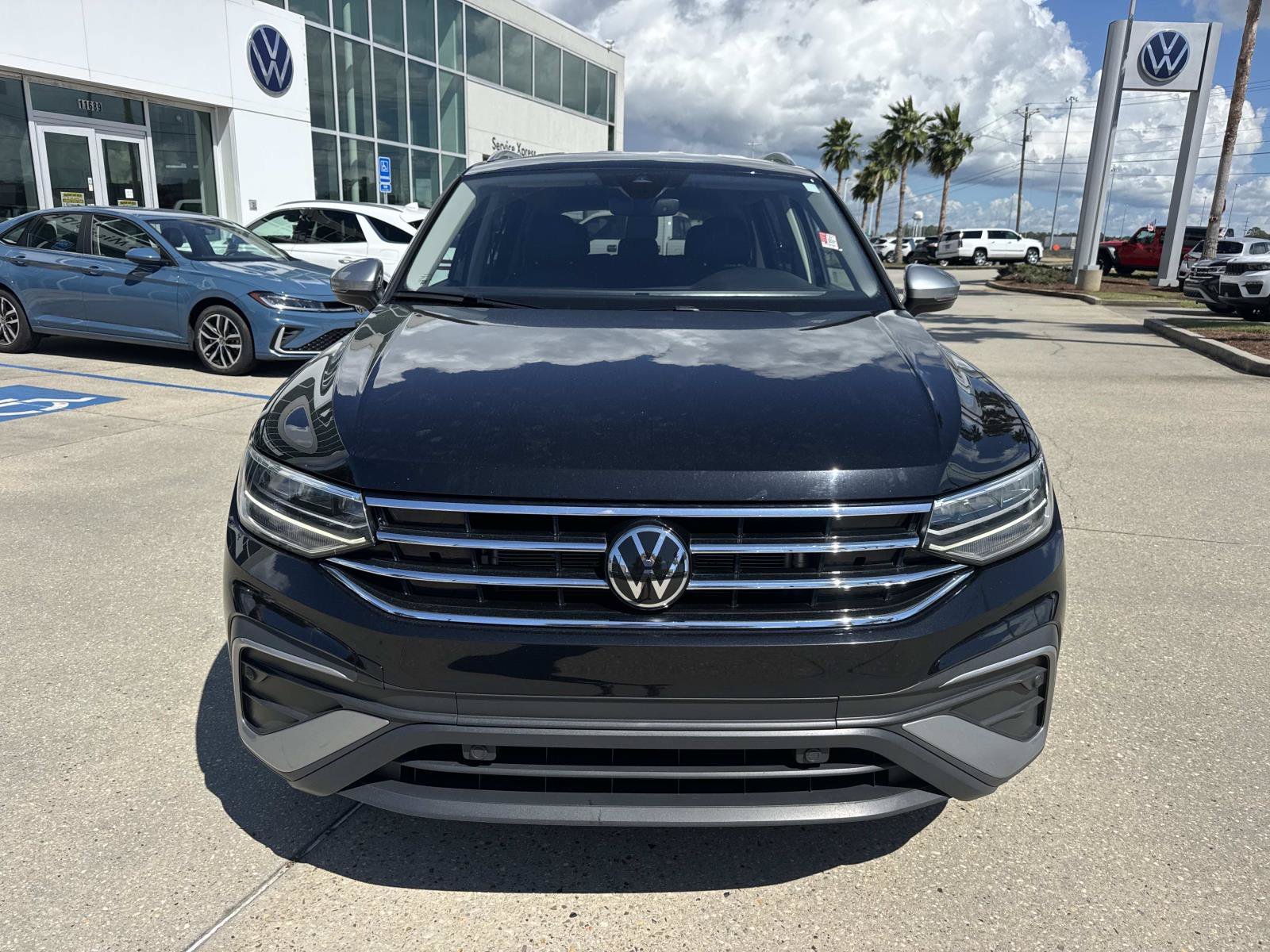 3VV5B7AX2RM211751